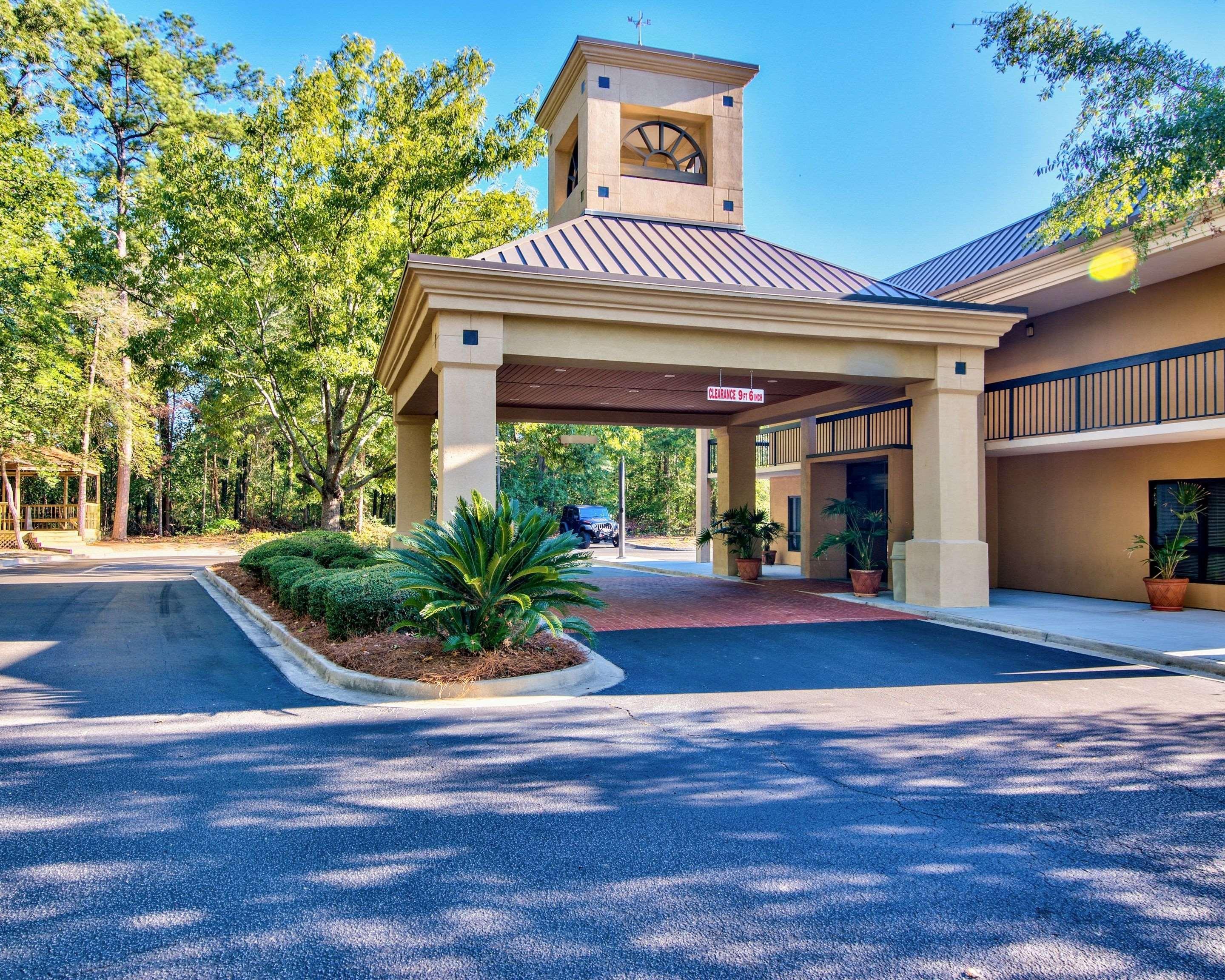 Clarion Inn & Suites Aiken South מראה חיצוני תמונה
