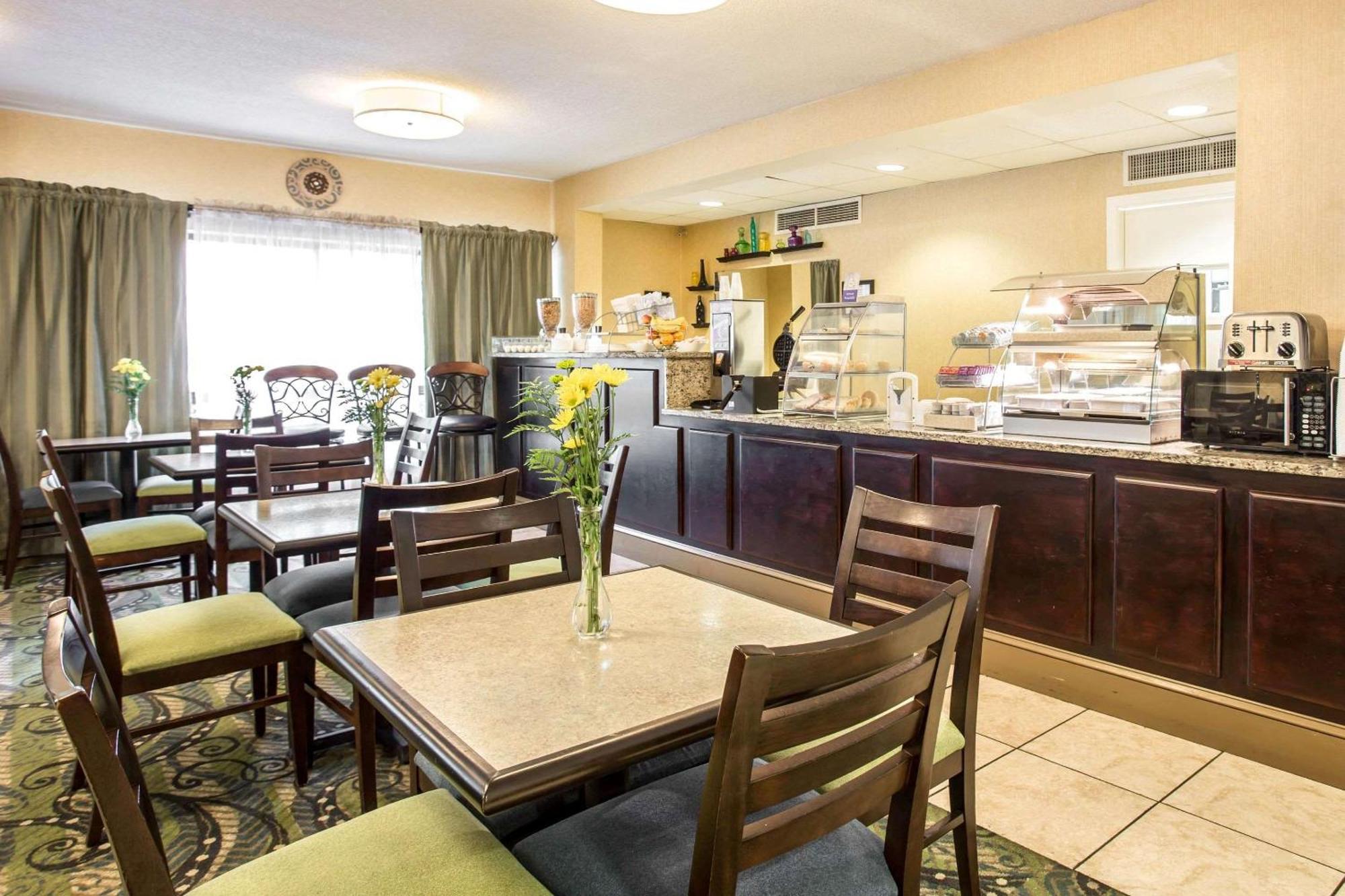 Clarion Inn & Suites Aiken South מראה חיצוני תמונה