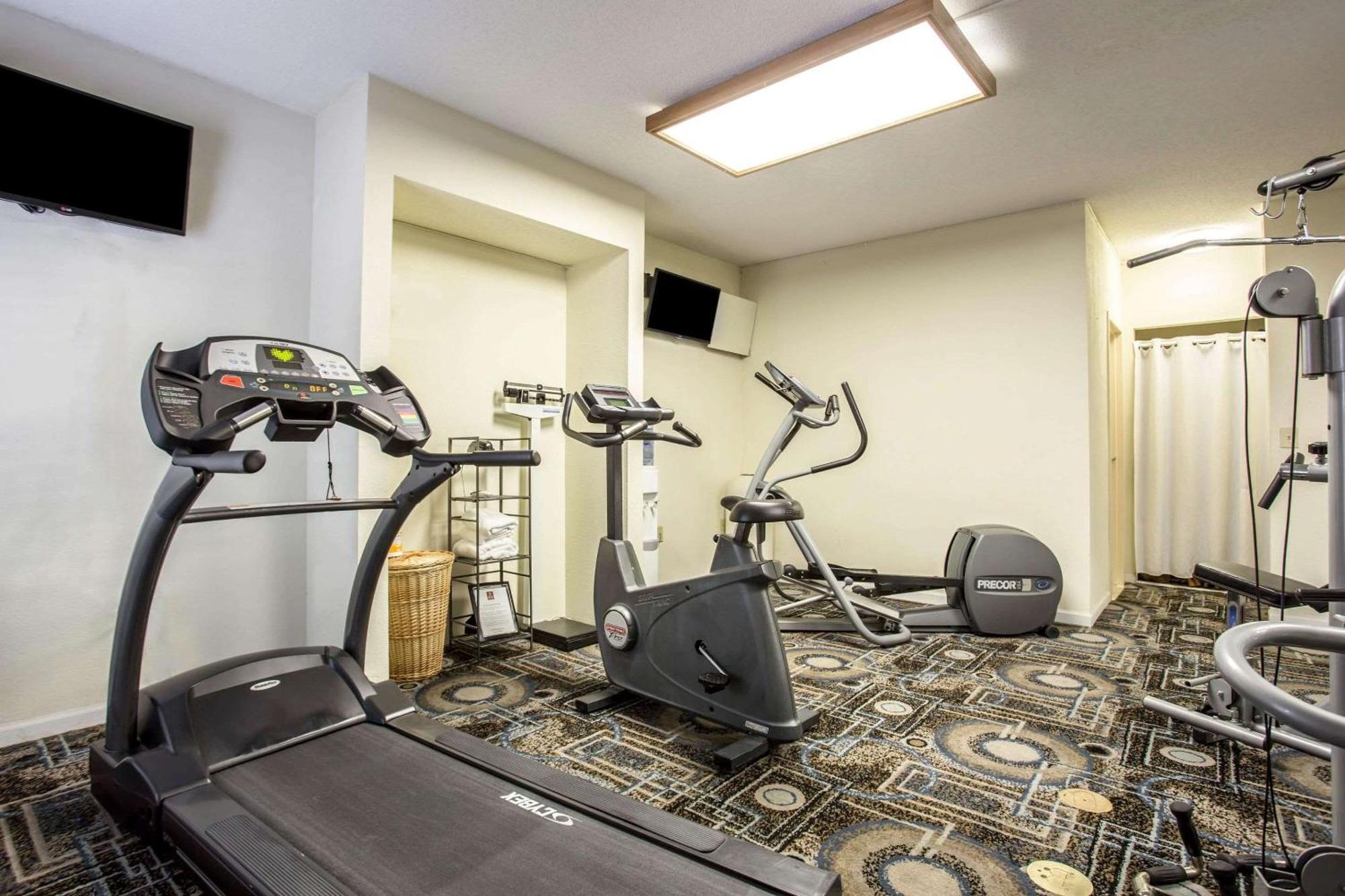 Clarion Inn & Suites Aiken South מראה חיצוני תמונה