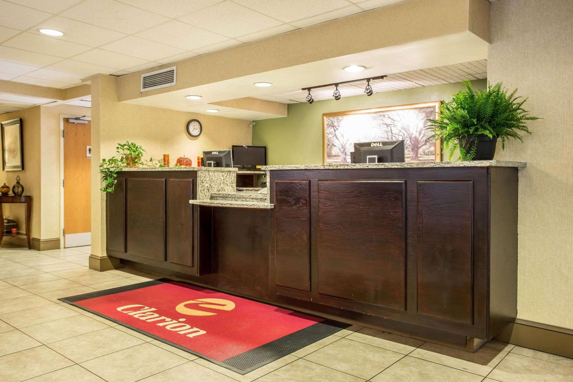 Clarion Inn & Suites Aiken South מראה חיצוני תמונה