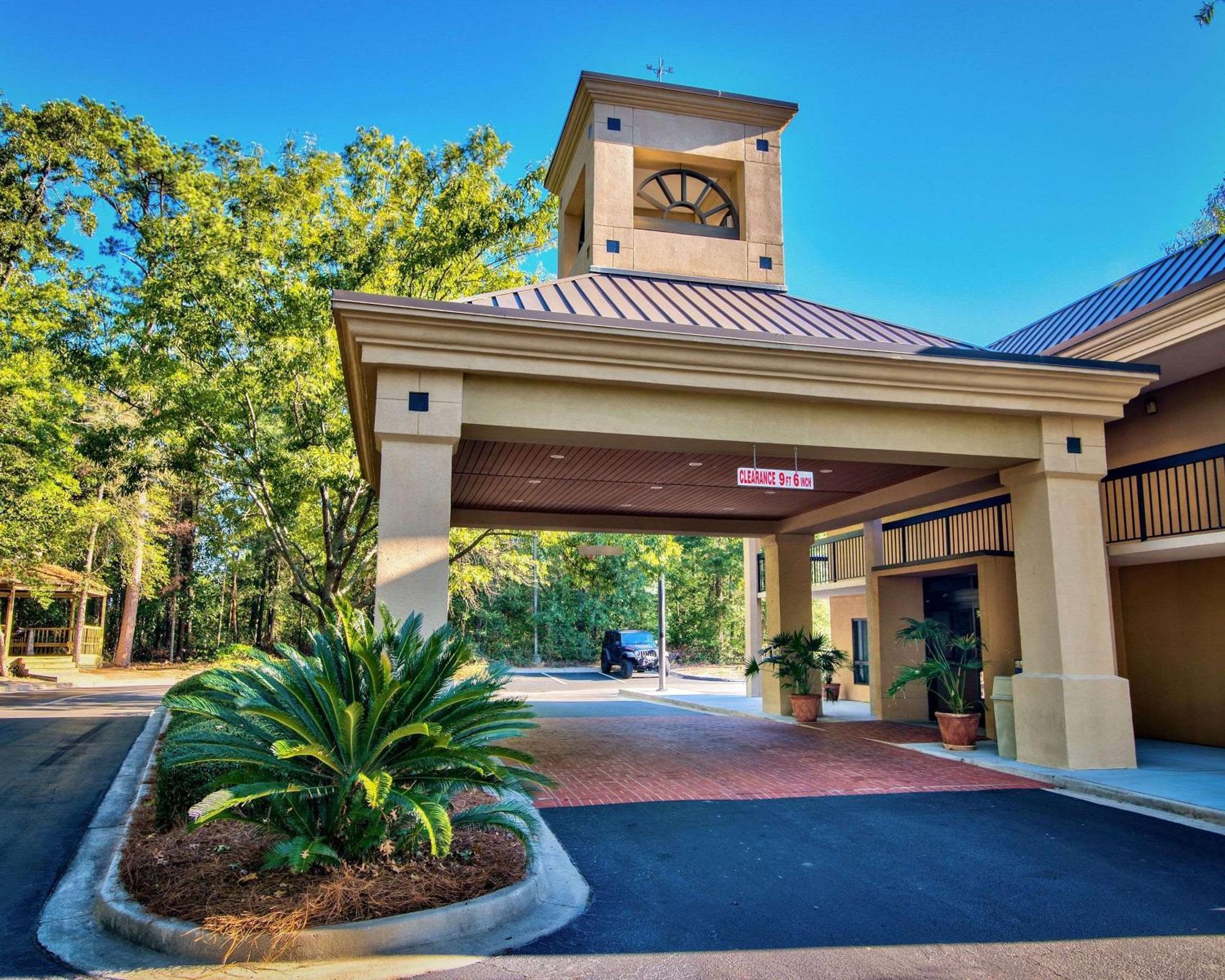 Clarion Inn & Suites Aiken South מראה חיצוני תמונה